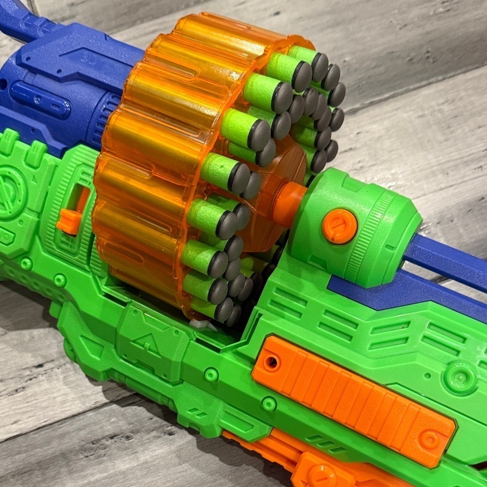 Vibrant Multi-Color Toy Blaster - Picture 3 of 5